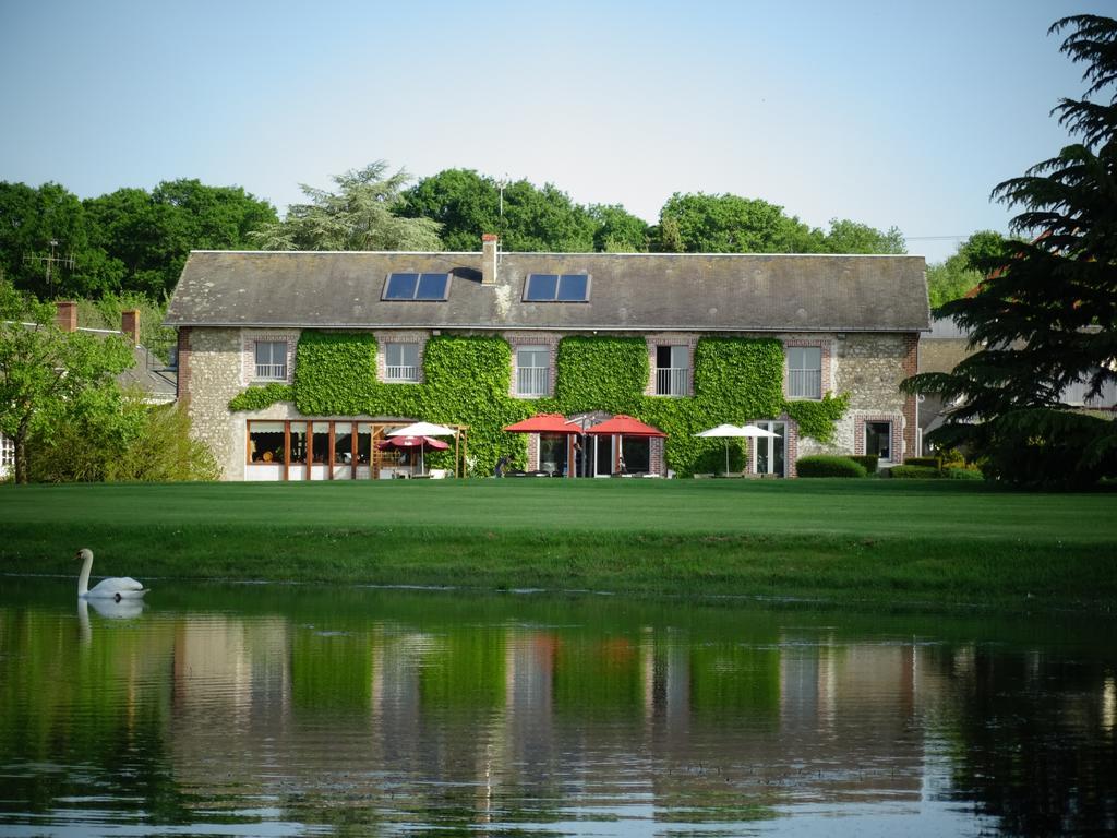 Domaine De La Guignardiere Vievy-le-Raye Exterior photo