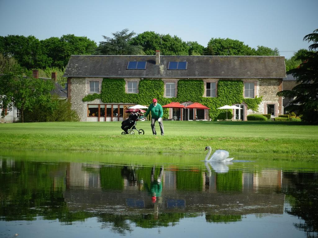 Domaine De La Guignardiere Vievy-le-Raye Exterior photo